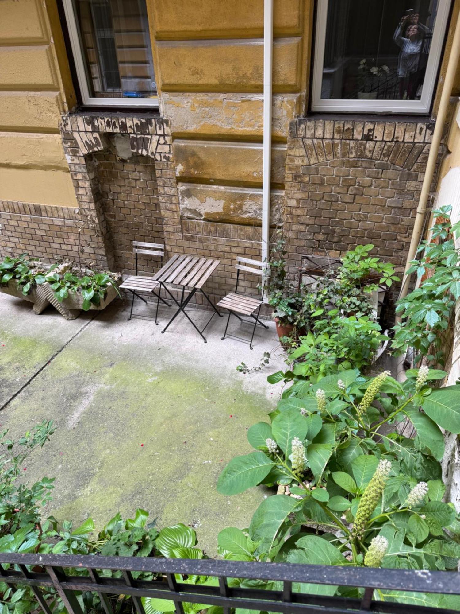 Small Cosy Near The Famous Westend Center Будапешт